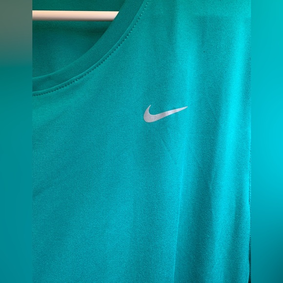 Nike Womens Dri Fit Running Tee 2X Aquamarine NWT - Picture 3 of 4